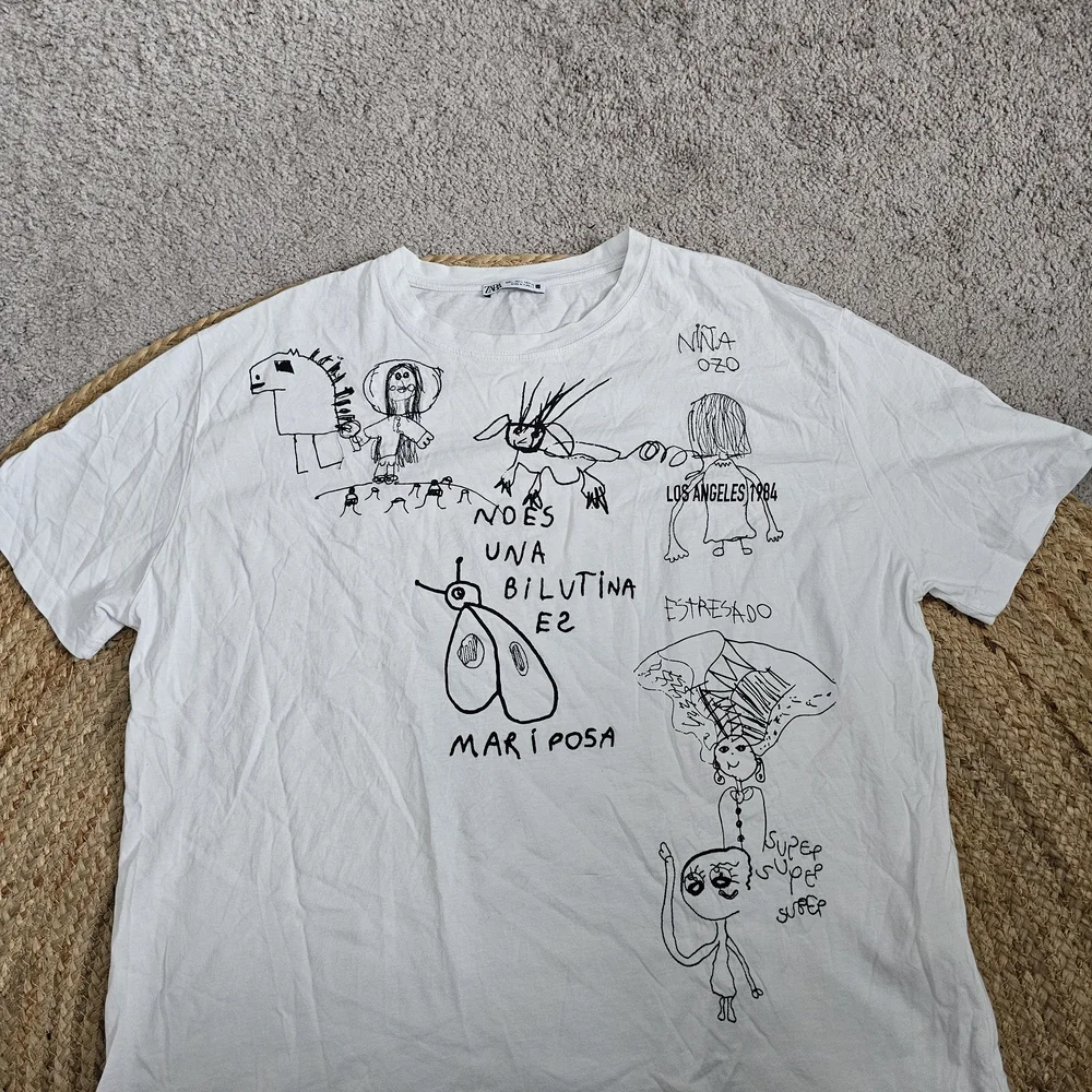 Zara Oversized White Graphic T-Shirt with Funky Illustrations - Picture 1 of 3